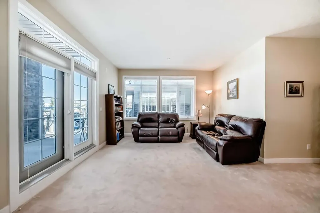 1005A Westmount Drive Strathmore AB T1P 0C3
