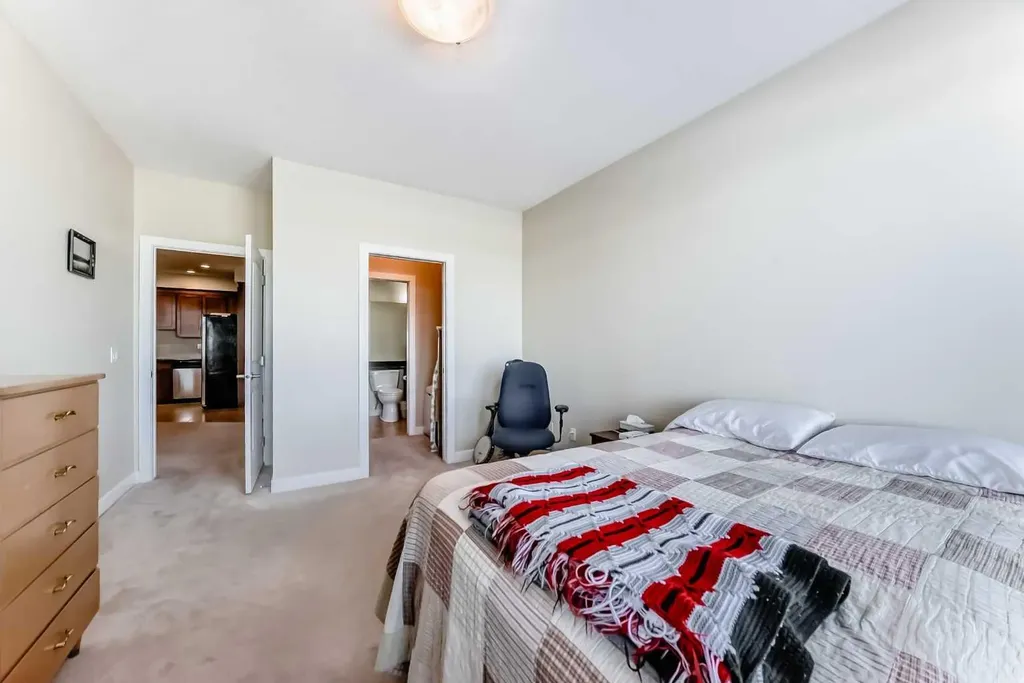 1005A Westmount Drive Strathmore AB T1P 0C3