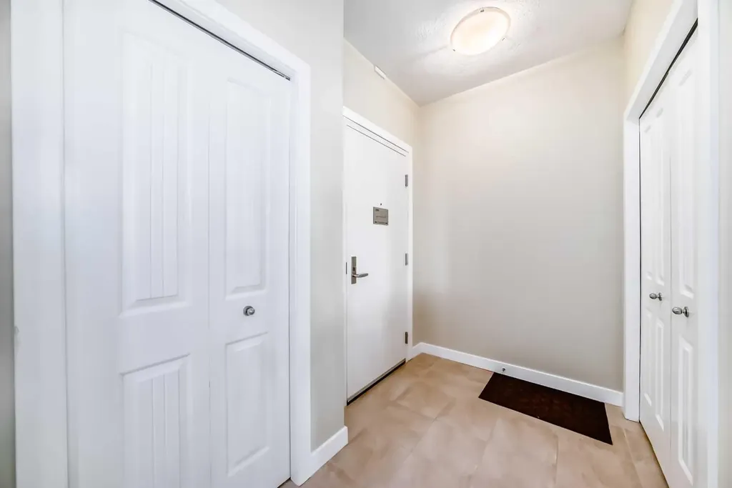 1005A Westmount Drive Strathmore AB T1P 0C3