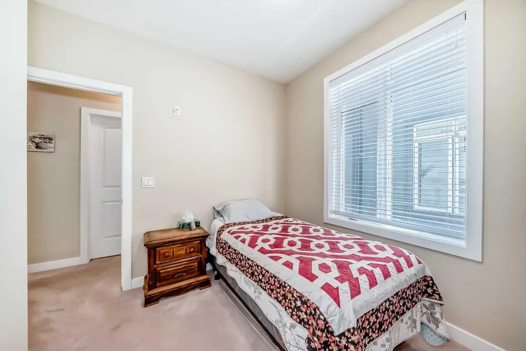 1005A Westmount Drive Strathmore AB T1P 0C3
