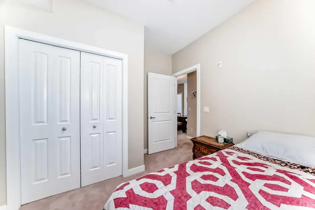 1005A Westmount Drive Strathmore AB T1P 0C3