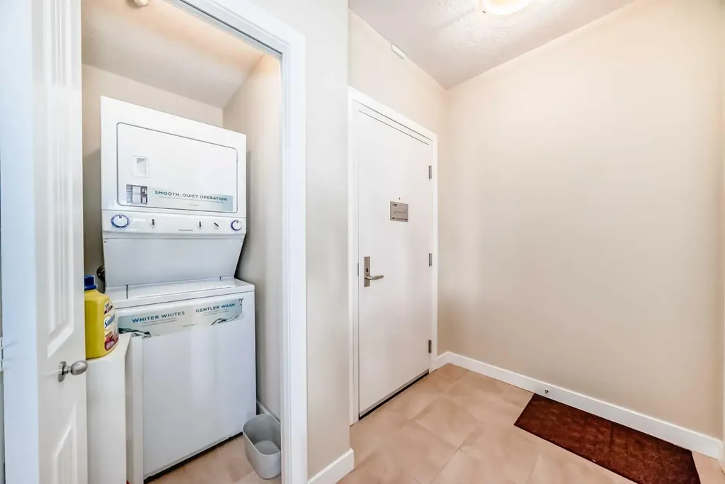 1005A Westmount Drive Strathmore AB T1P 0C3