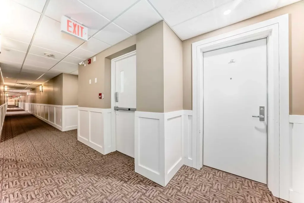 1005A Westmount Drive Strathmore AB T1P 0C3