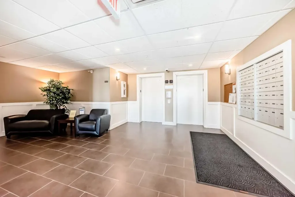 1005A Westmount Drive Strathmore AB T1P 0C3