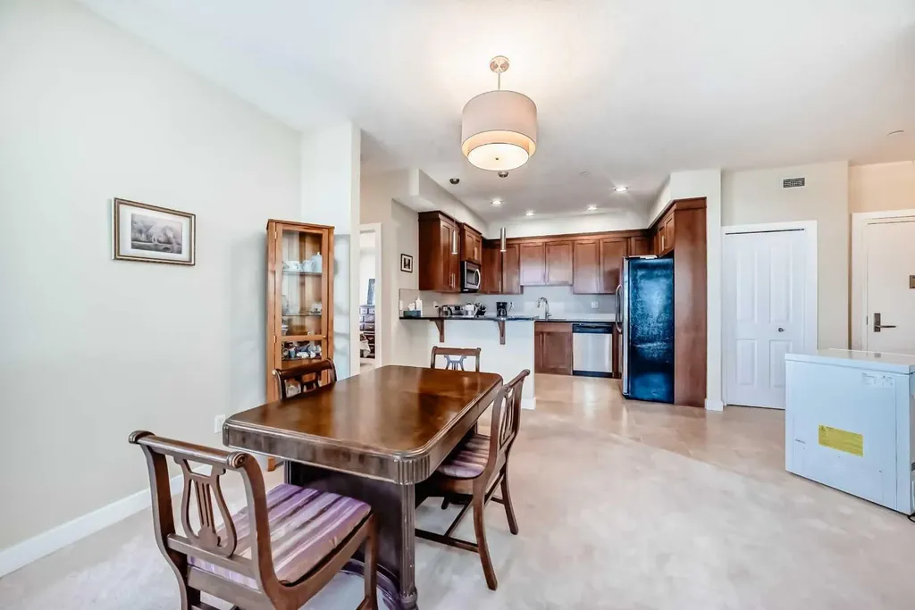 1005A Westmount Drive Strathmore AB T1P 0C3