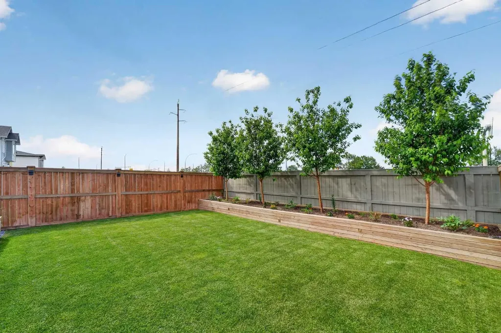 4541 25 Avenue S Lethbridge AB T1K8K5