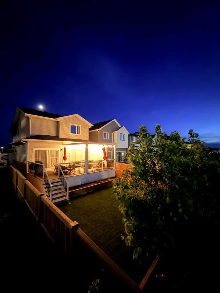 4541 25 Avenue S Lethbridge AB T1K8K5