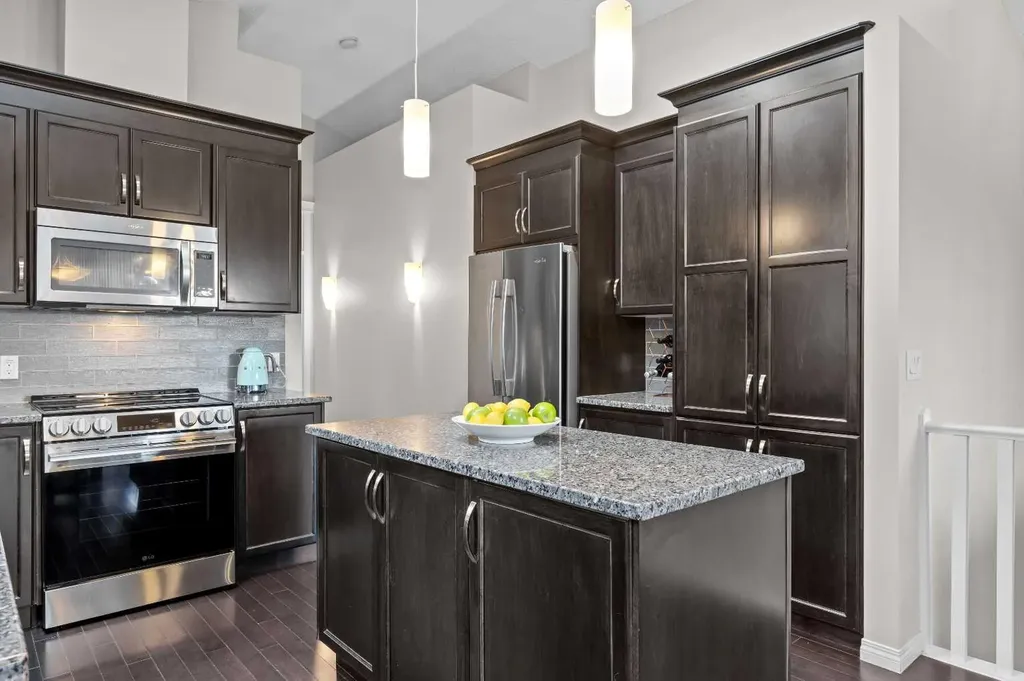70 Auburn Crest Green SE Calgary AB T3M 1P7