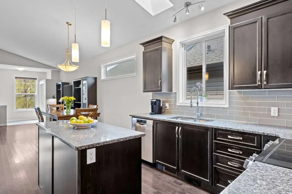 70 Auburn Crest Green SE Calgary AB T3M 1P7
