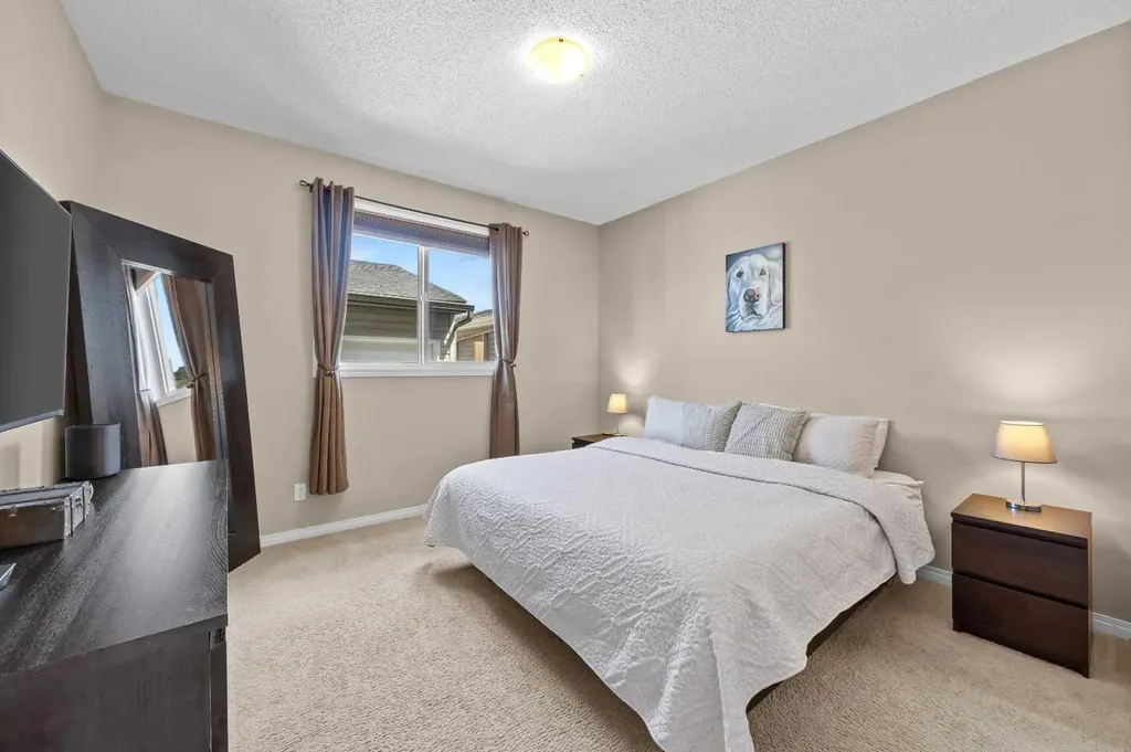 70 Auburn Crest Green SE Calgary AB T3M 1P7