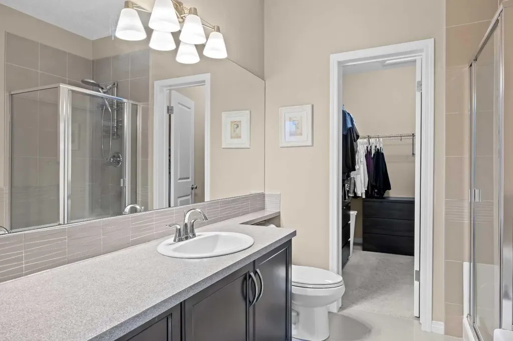 70 Auburn Crest Green SE Calgary AB T3M 1P7