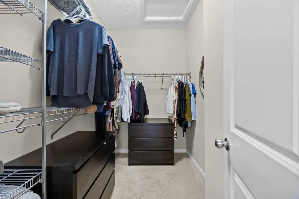 70 Auburn Crest Green SE Calgary AB T3M 1P7