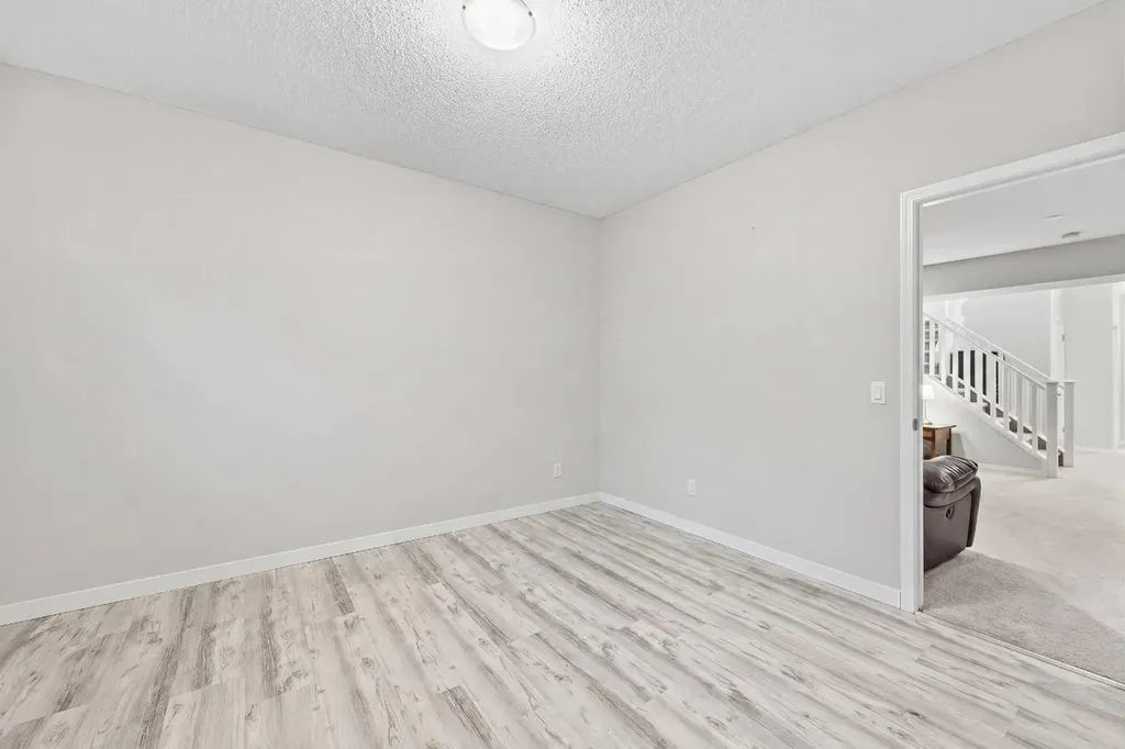 70 Auburn Crest Green SE Calgary AB T3M 1P7