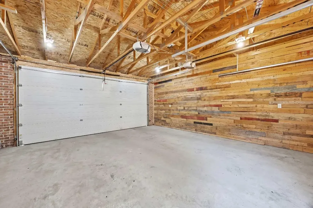 70 Auburn Crest Green SE Calgary AB T3M 1P7