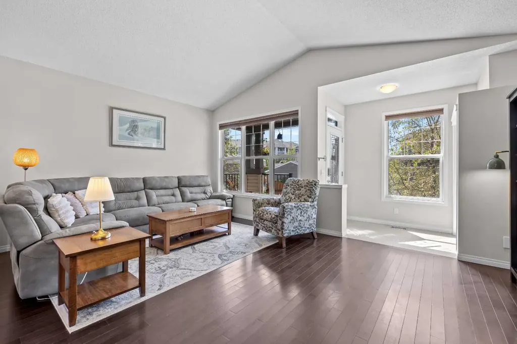 70 Auburn Crest Green SE Calgary AB T3M 1P7