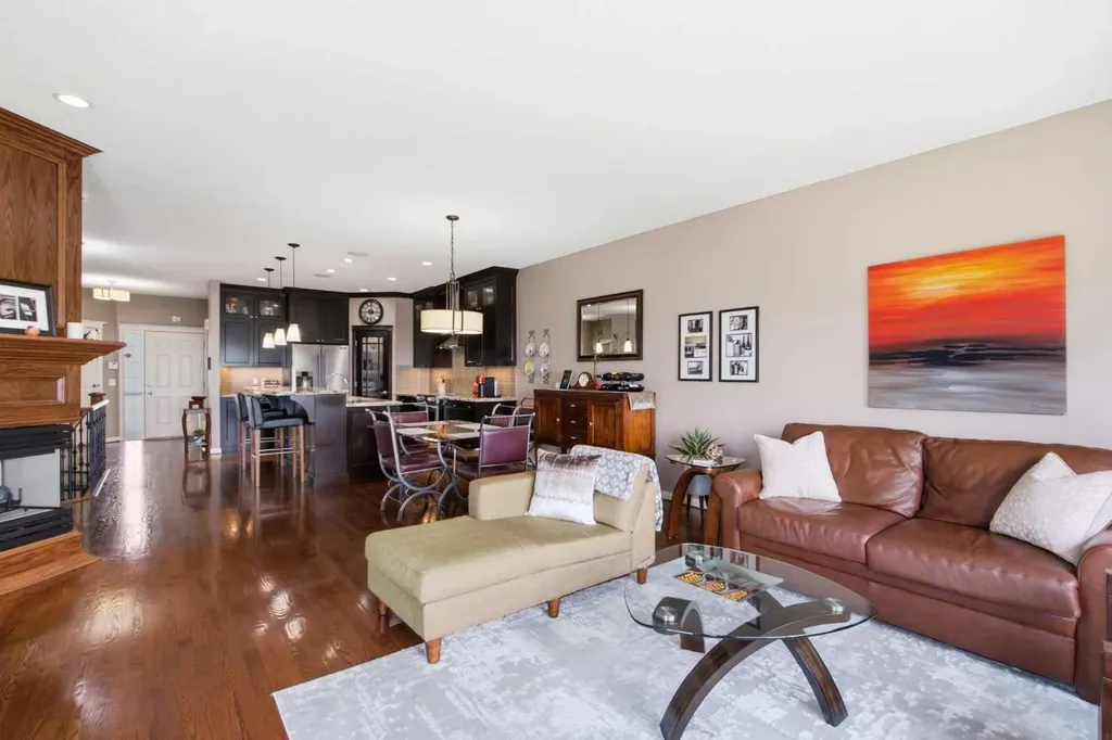 9 Hampstead Green NW Calgary AB T3A 6H1