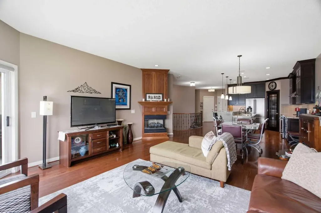 9 Hampstead Green NW Calgary AB T3A 6H1