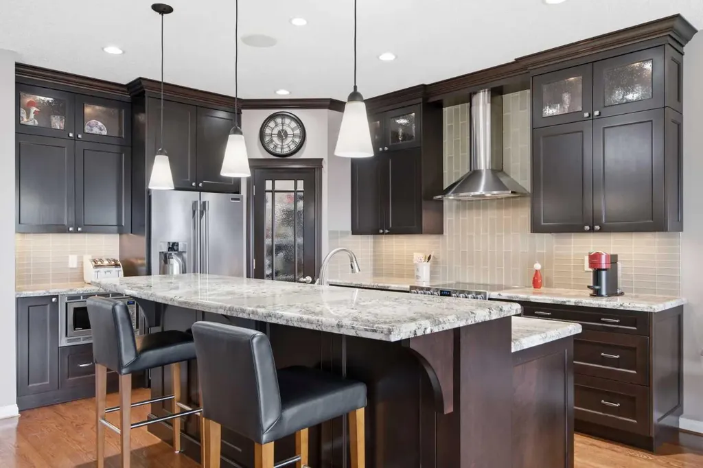 9 Hampstead Green NW Calgary AB T3A 6H1
