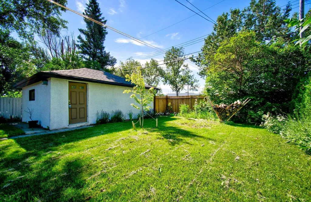 4319 Greenview Drive NE Calgary AB T2E 5R3