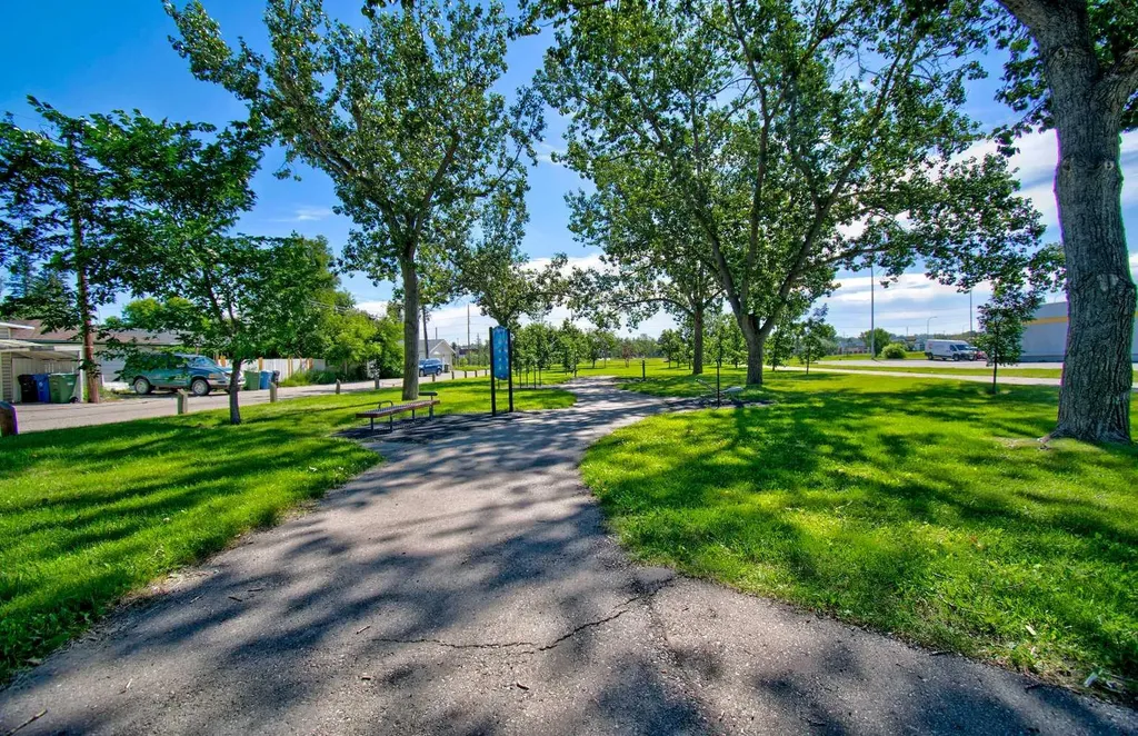 4319 Greenview Drive NE Calgary AB T2E 5R3