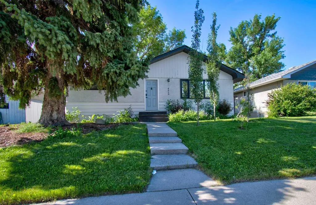 4319 Greenview Drive NE Calgary AB T2E 5R3