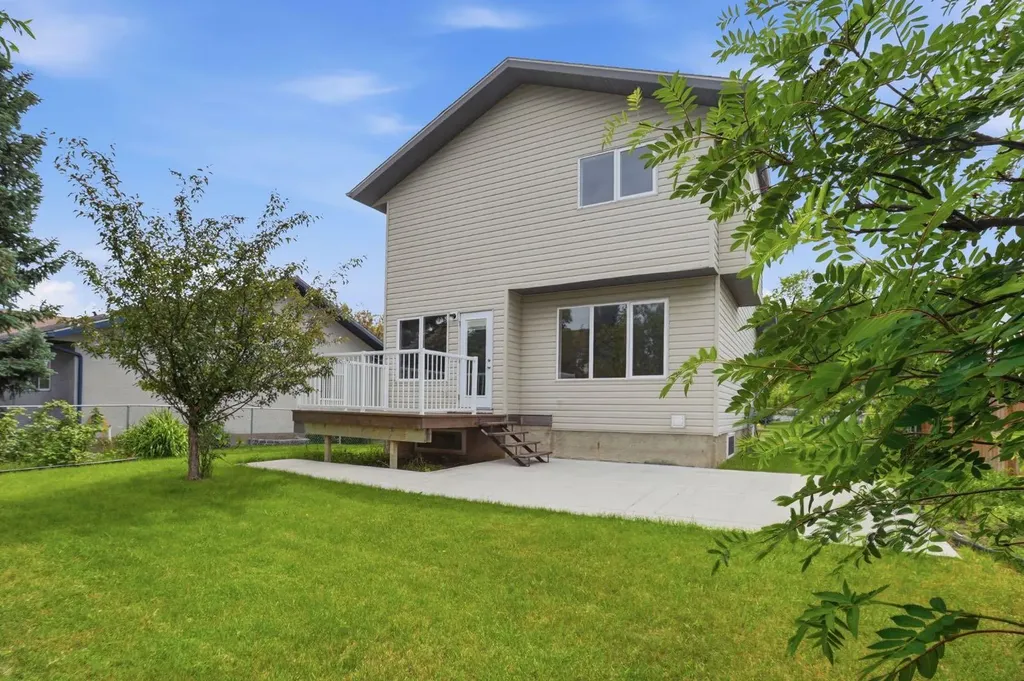 1702 Riverside Drive NW High River AB T1V1W9