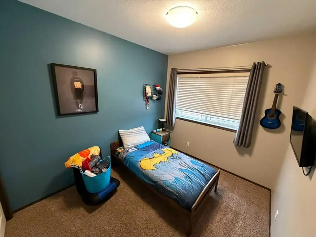 60 Chinook Street Blackfalds AB T4M 0B9