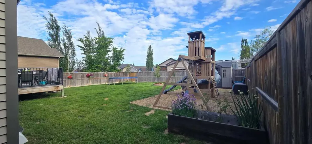 60 Chinook Street Blackfalds AB T4M 0B9