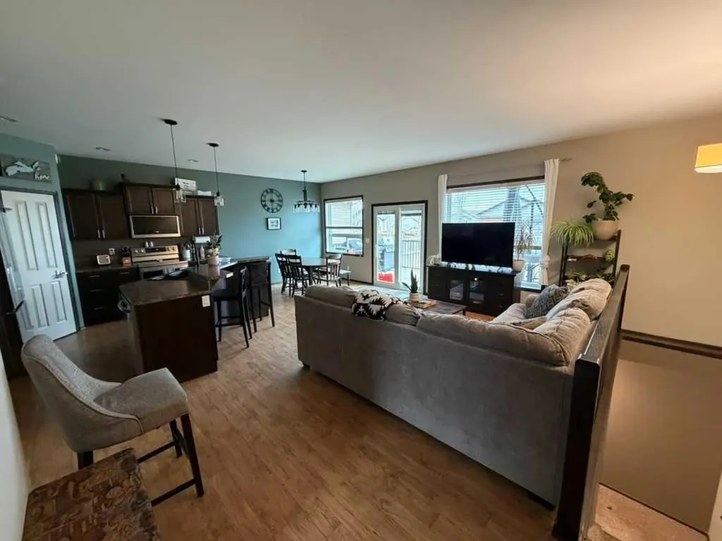 60 Chinook Street Blackfalds AB T4M 0B9