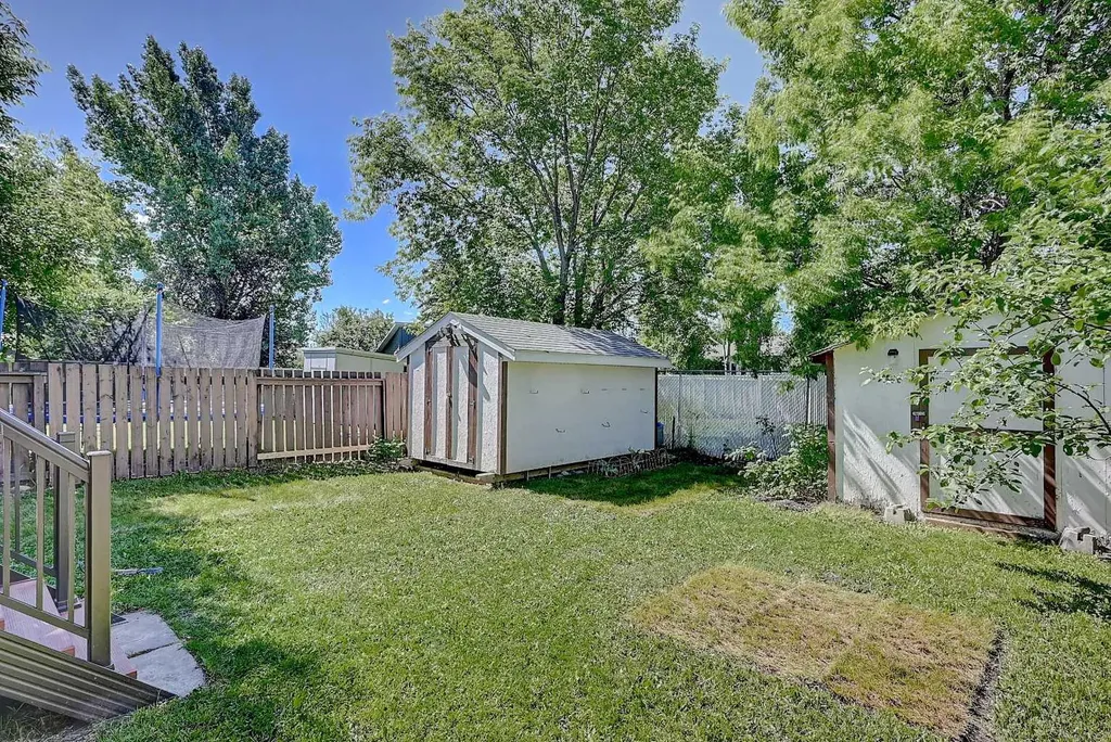 7306 99 Street Grande Prairie AB T8V 4X2
