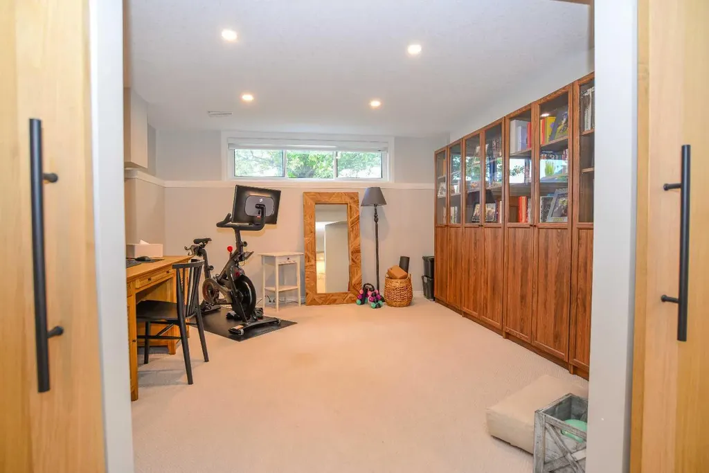 7 Tuscany Valley Road NW Calgary AB T3L 2C1