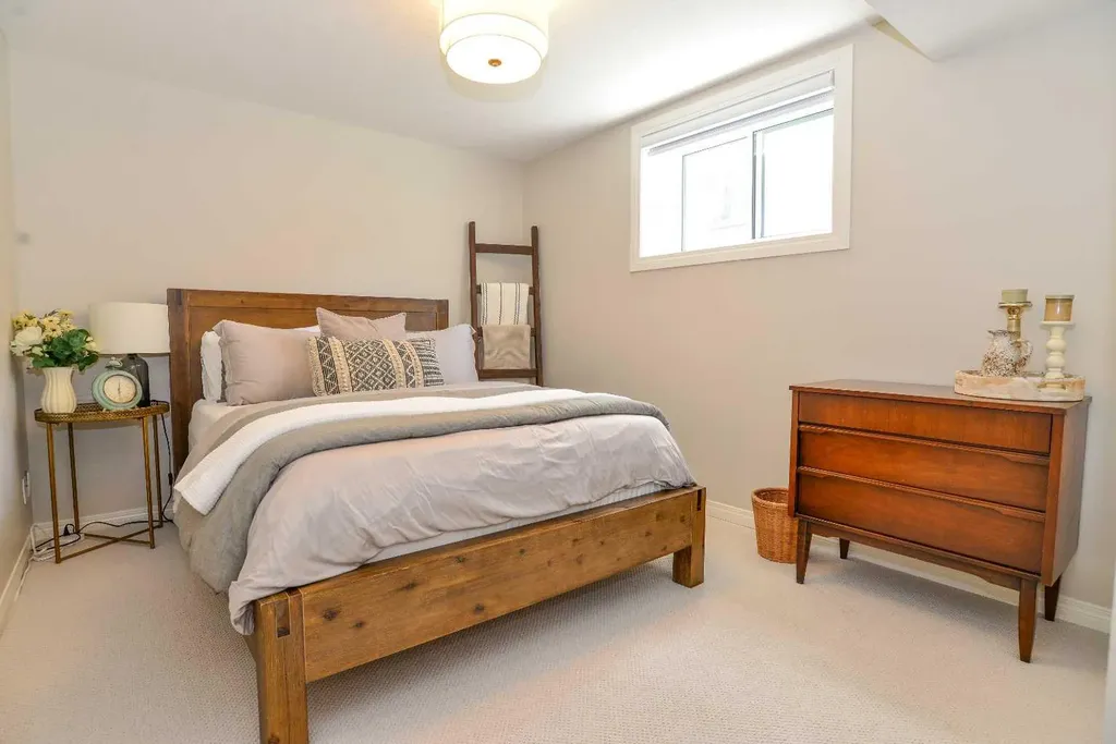 7 Tuscany Valley Road NW Calgary AB T3L 2C1