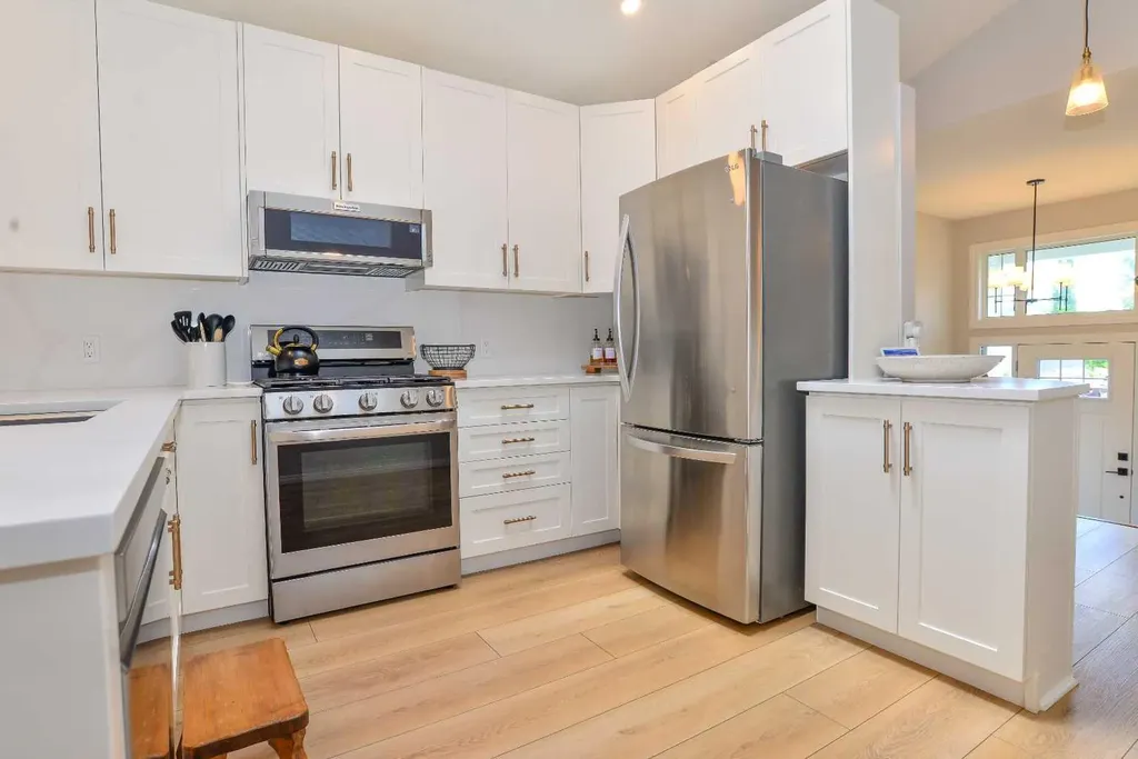 7 Tuscany Valley Road NW Calgary AB T3L 2C1