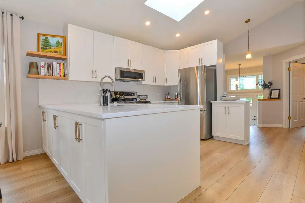 7 Tuscany Valley Road NW Calgary AB T3L 2C1