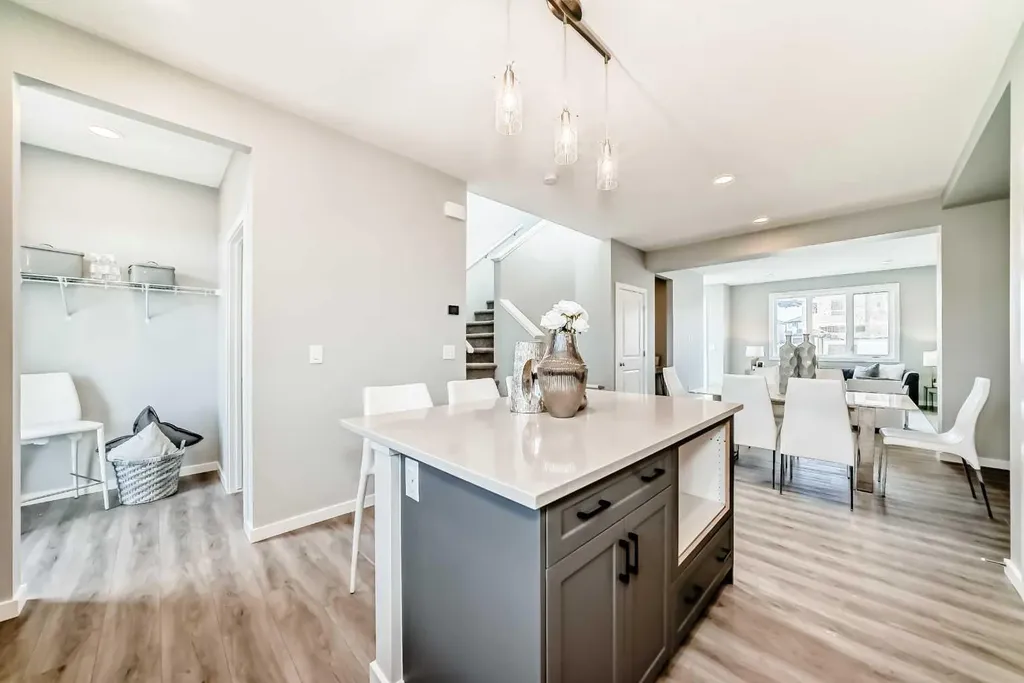 58 Sora Gardens SE Calgary AB T3S 0V3