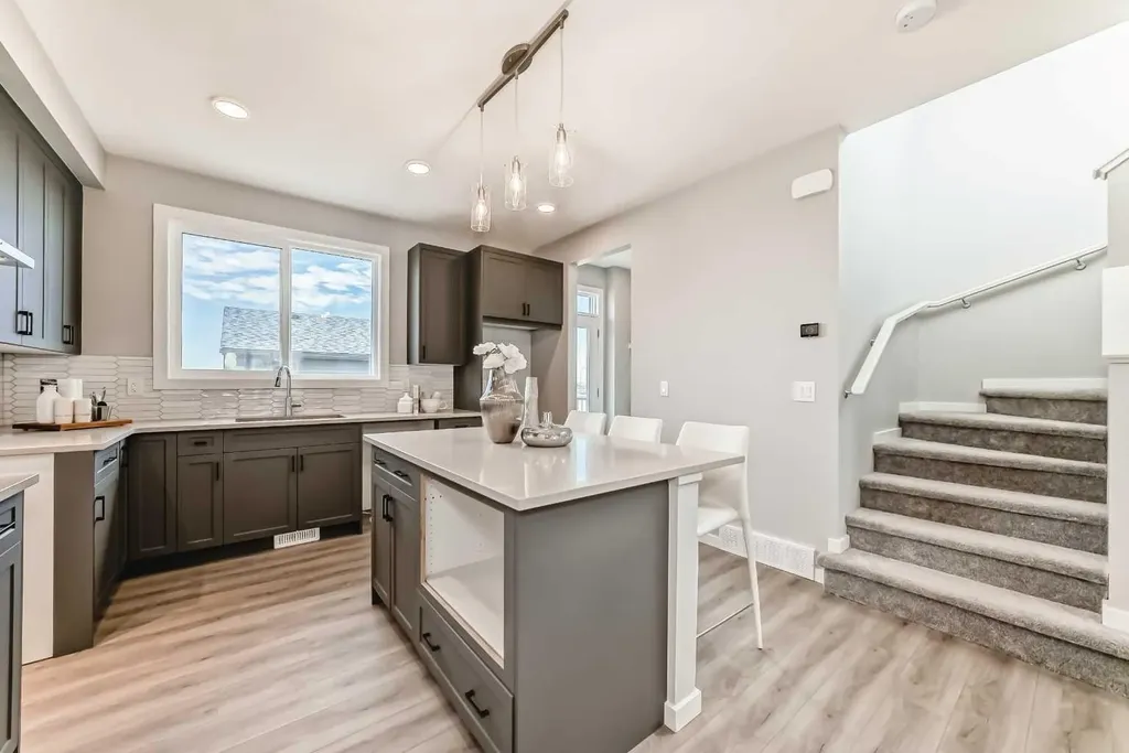58 Sora Gardens SE Calgary AB T3S 0V3