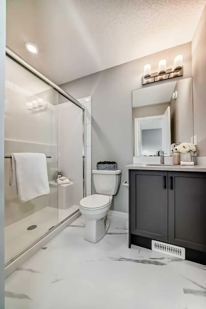 58 Sora Gardens SE Calgary AB T3S 0V3