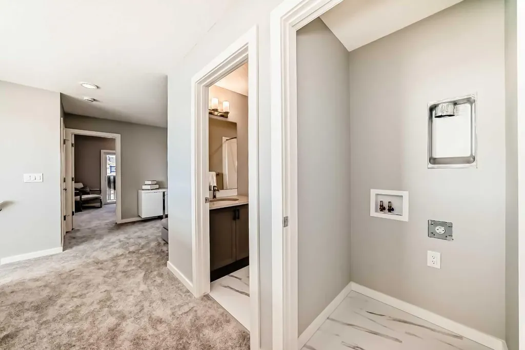 58 Sora Gardens SE Calgary AB T3S 0V3