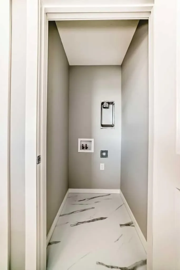 58 Sora Gardens SE Calgary AB T3S 0V3