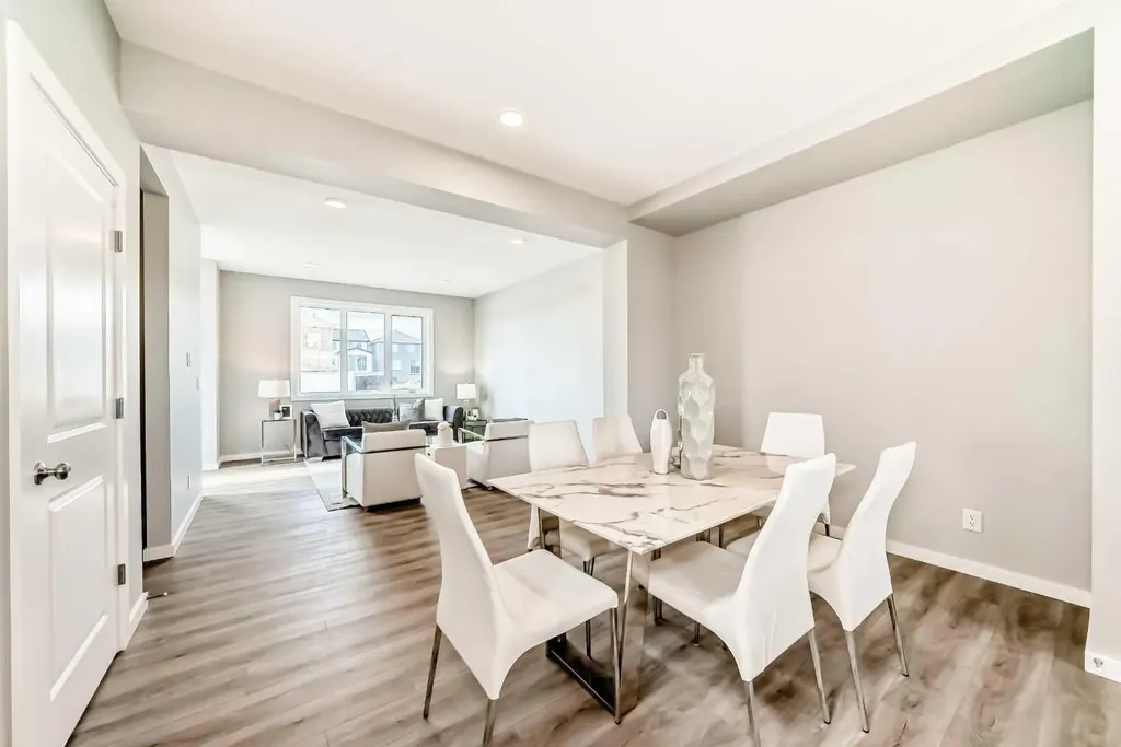 58 Sora Gardens SE Calgary AB T3S 0V3