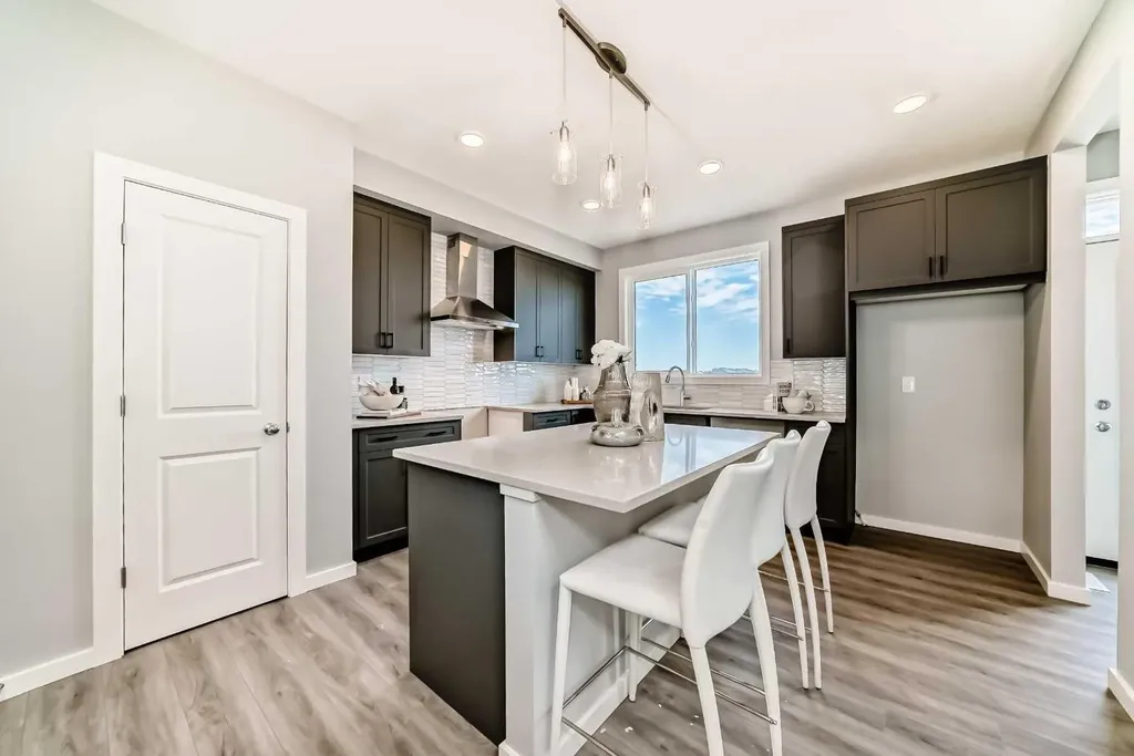58 Sora Gardens SE Calgary AB T3S 0V3