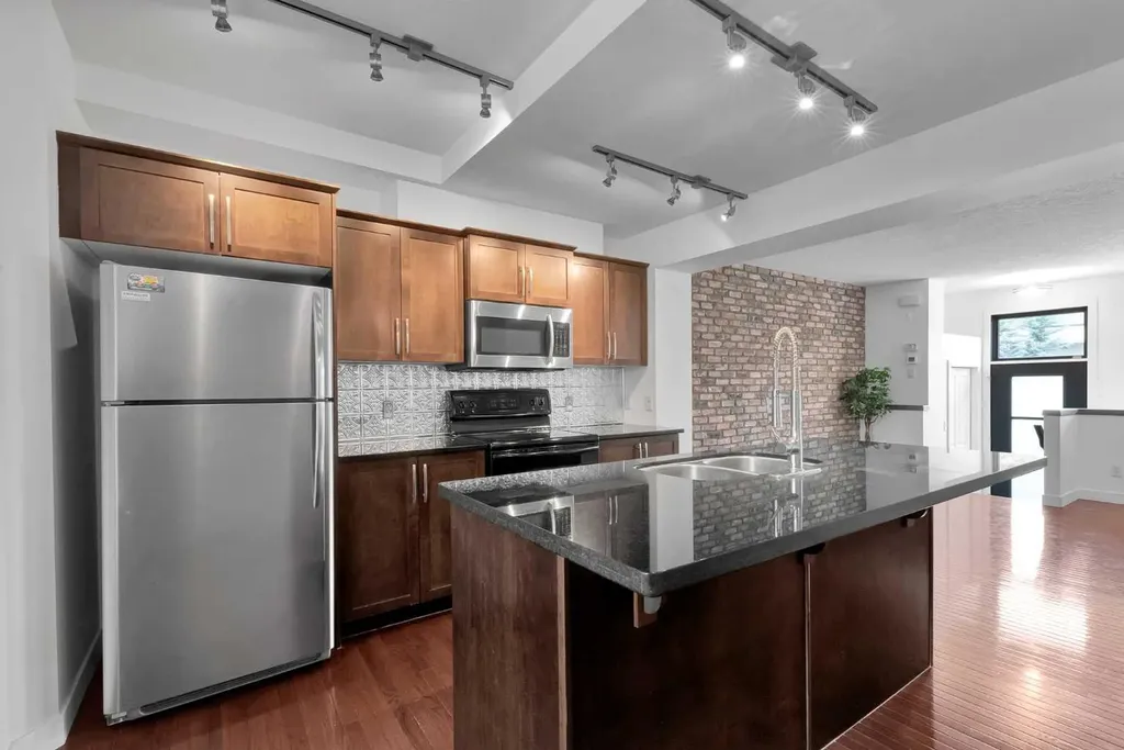 55 Aspen Hill Green SW Calgary AB T3H 0H6