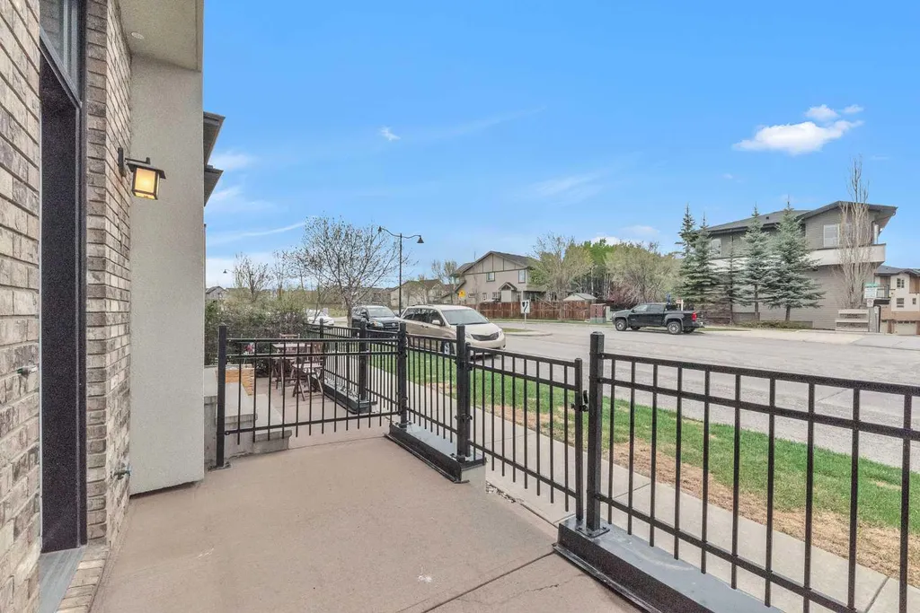 55 Aspen Hill Green SW Calgary AB T3H 0H6