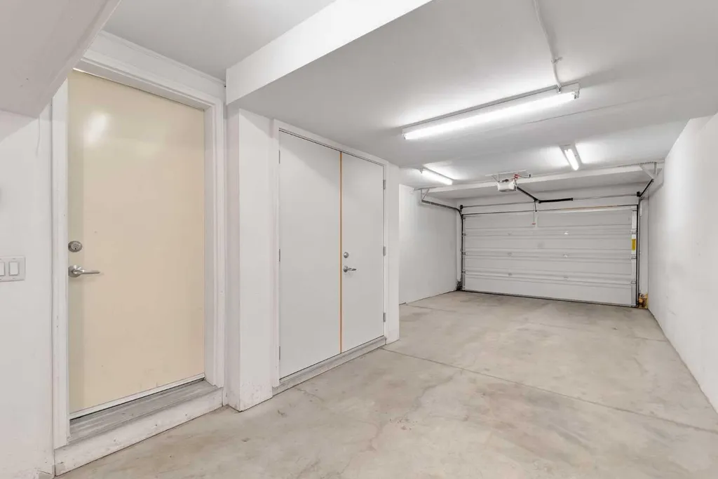 55 Aspen Hill Green SW Calgary AB T3H 0H6