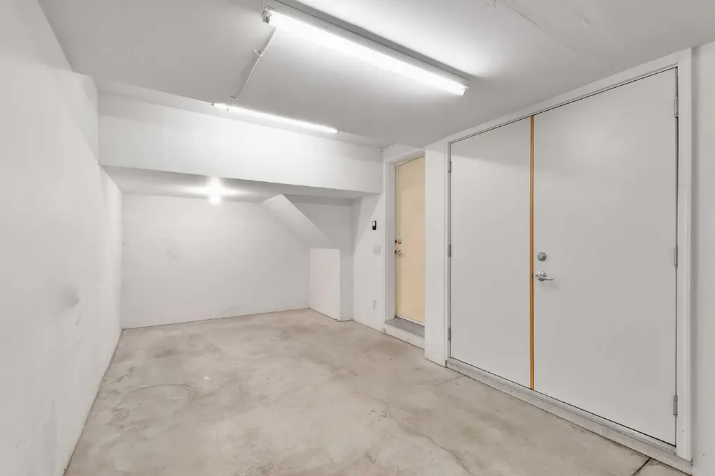 55 Aspen Hill Green SW Calgary AB T3H 0H6