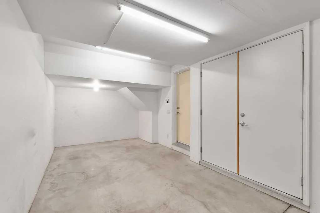 55 Aspen Hill Green SW Calgary AB T3H 0H6