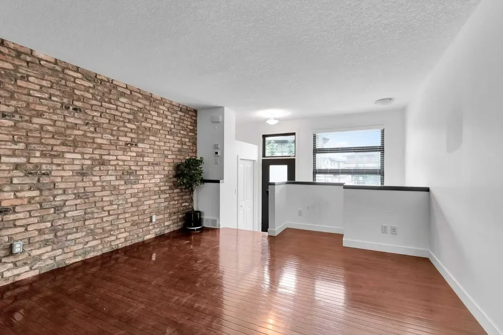 55 Aspen Hill Green SW Calgary AB T3H 0H6