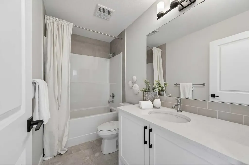 420 Lewiston Landing NE Calgary AB T3L 2M4