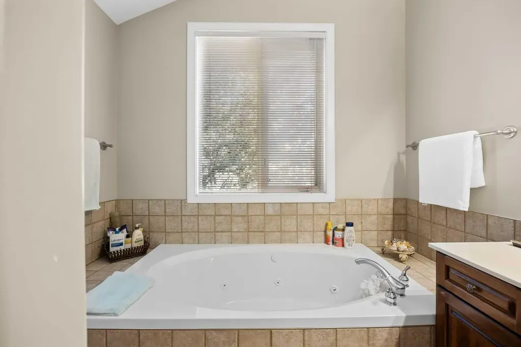 93 Coach Court SW Calgary AB T3H 4P7