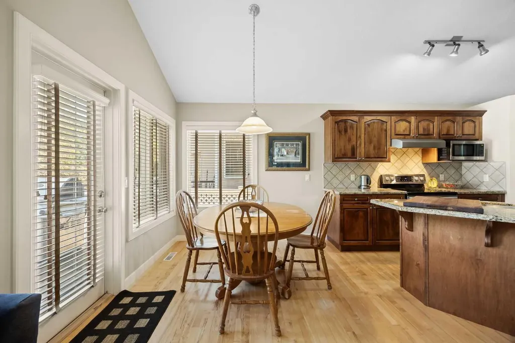 93 Coach Court SW Calgary AB T3H 4P7